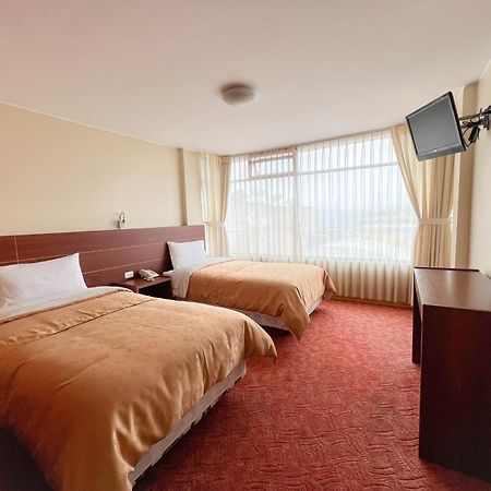 Hotel Flor De Los Andes Tulcán Dış mekan fotoğraf
