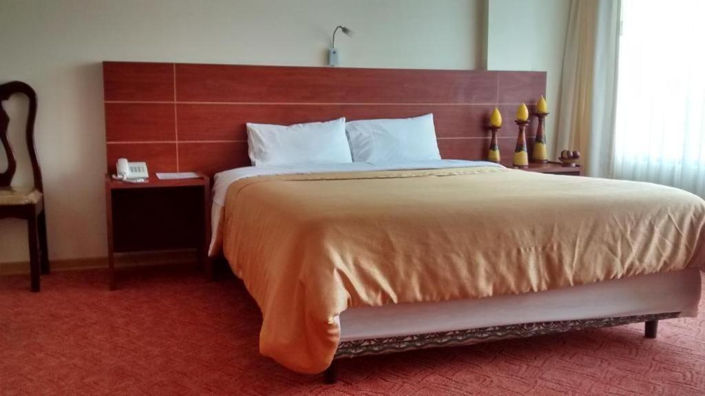 Hotel Flor De Los Andes Tulcán Dış mekan fotoğraf
