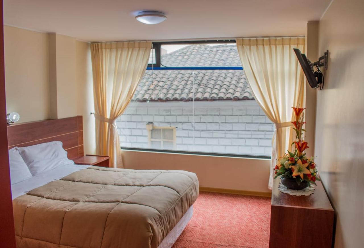 Hotel Flor De Los Andes Tulcán Dış mekan fotoğraf