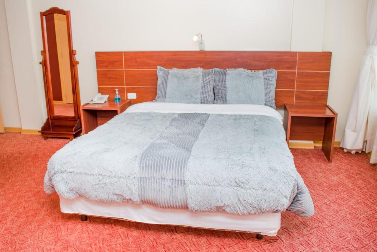 Hotel Flor De Los Andes Tulcán Dış mekan fotoğraf