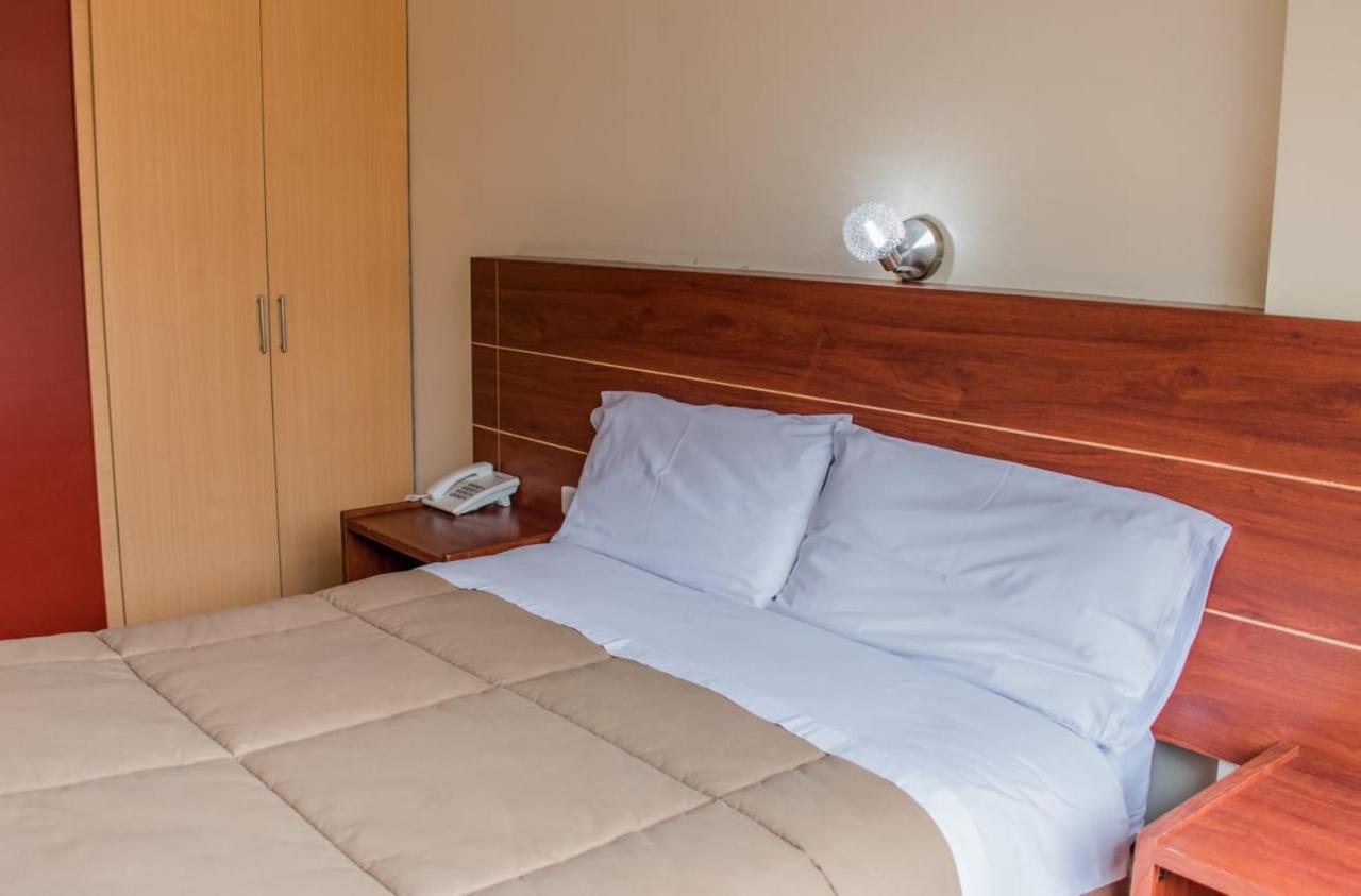 Hotel Flor De Los Andes Tulcán Dış mekan fotoğraf