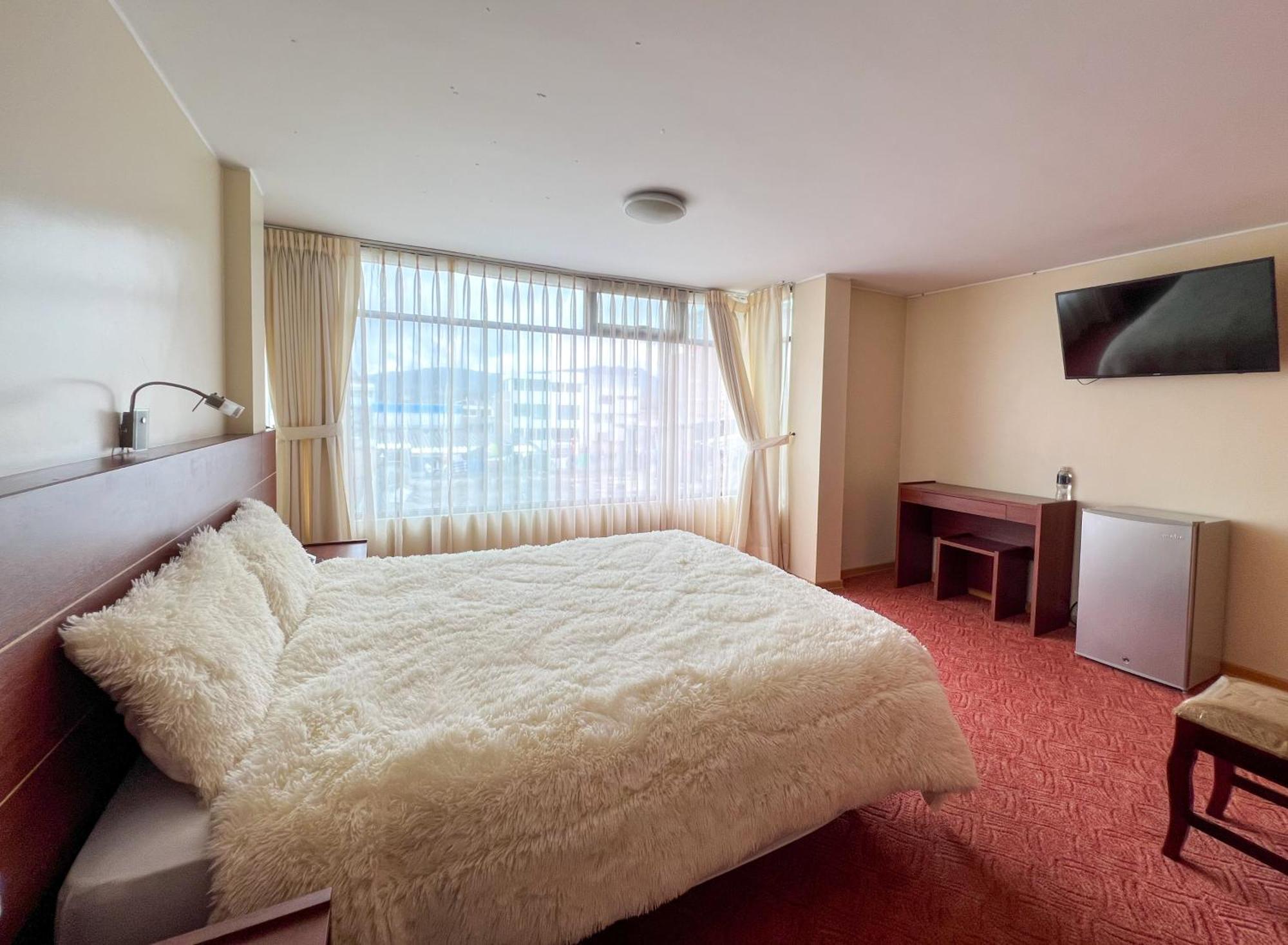 Hotel Flor De Los Andes Tulcán Dış mekan fotoğraf